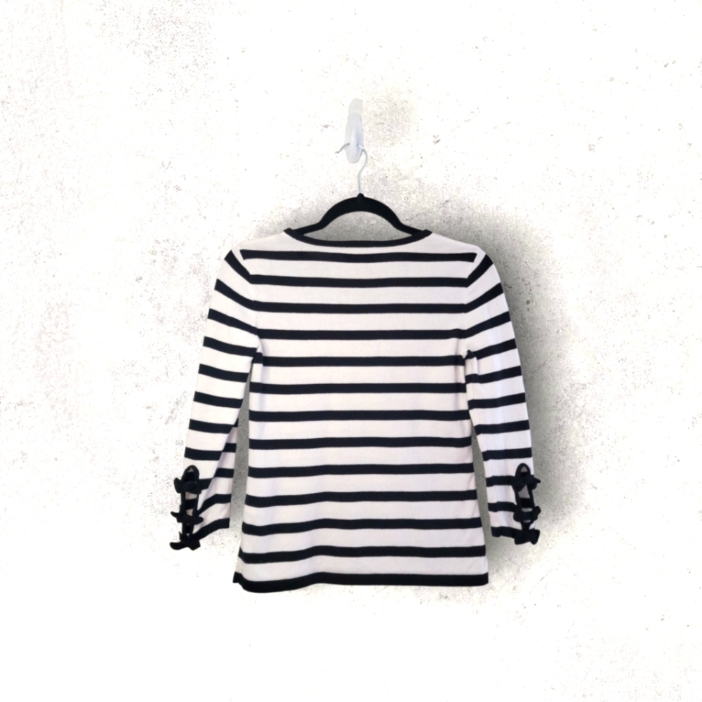 CeCe Sweater Size XS, Fits Small